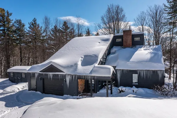 $929,000 | 104 High Meadow Road, Winhall, VT 05340