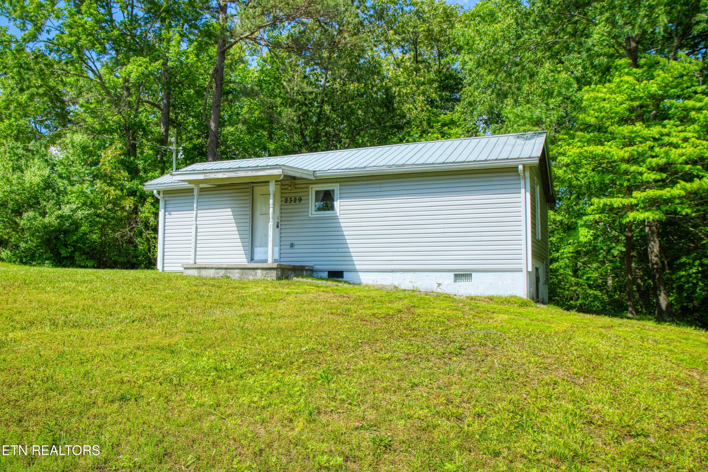 2329 Leatherwood Ford Road Jamestown, TN 38556 - Photo 2 of 11 2