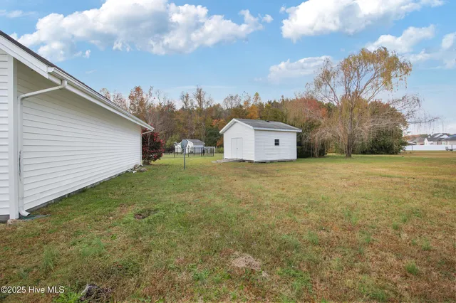 $625,000 | 128 Creekside Drive, Moyock, NC 27958