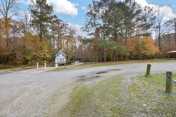 $610,000 | 128 Creekside Drive, Moyock, NC 27958