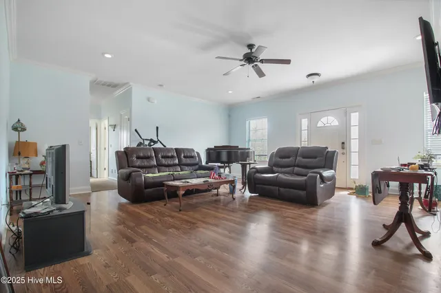 $625,000 | 128 Creekside Drive, Moyock, NC 27958