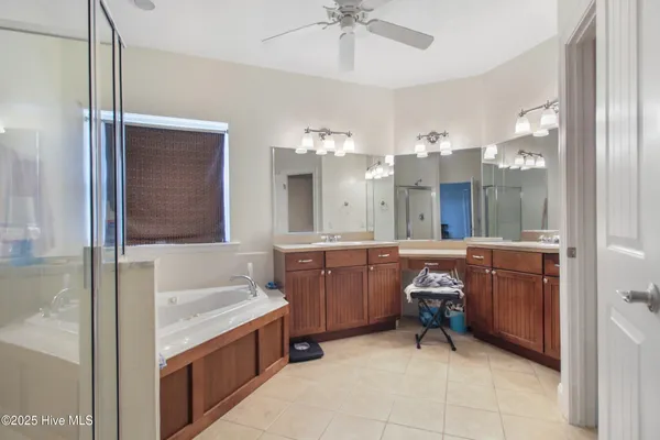 $610,000 | 128 Creekside Drive, Moyock, NC 27958