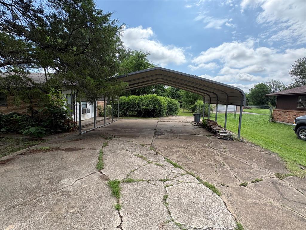 9690 Dripping Spring Road Denison, TX 75021 - Photo 6 of 15