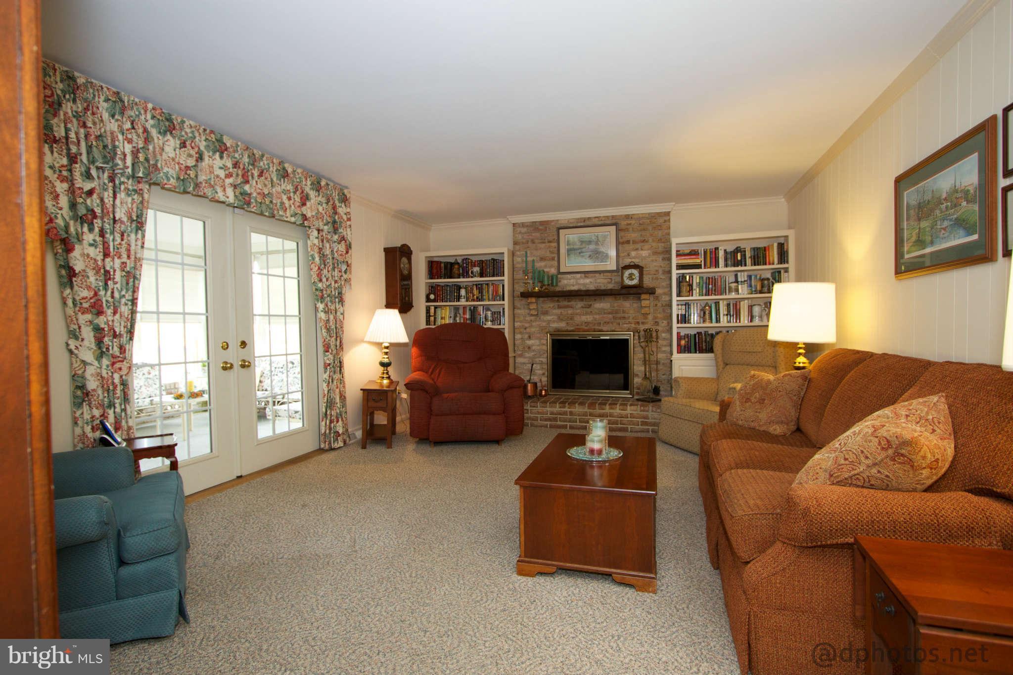 3015 Moores Road Baldwin, MD 21013 - Photo 12 of 30 Family Room