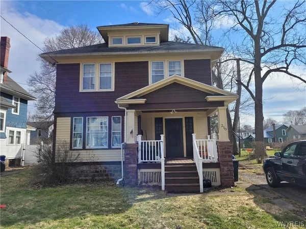 $185,000 | 210 East Oak Orchard Street, Shelby, NY 14103