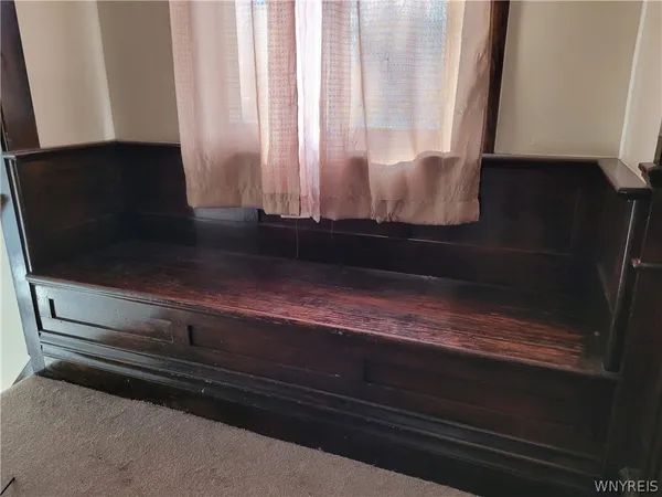 $185,000 | 210 East Oak Orchard Street, Shelby, NY 14103