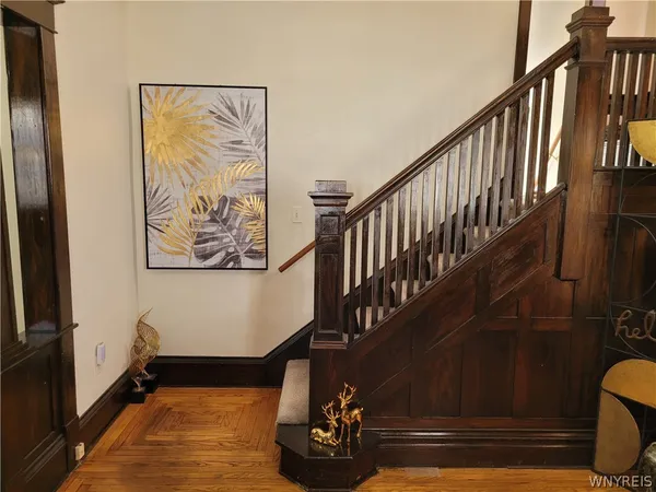 $185,000 | 210 East Oak Orchard Street, Shelby, NY 14103