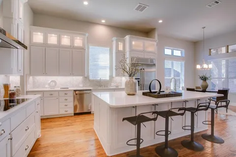 $1,949,500 | 904 Charleston Drive, Southlake, TX 76092