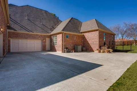 $1,949,500 | 904 Charleston Drive, Southlake, TX 76092