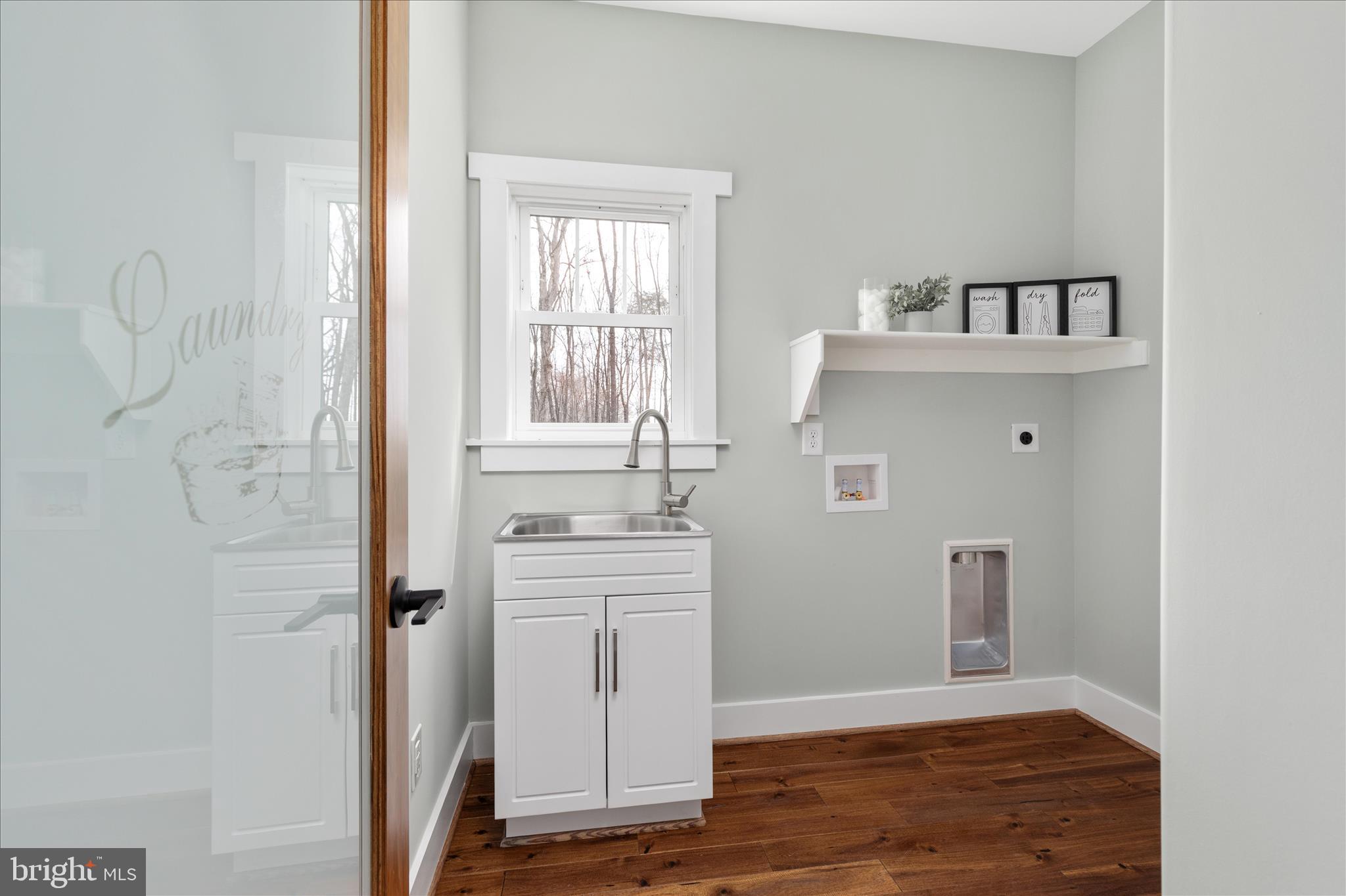 14305 Inlet Road Culpeper, VA 22701 - Photo 21 of 73 Laundry with utility sink and window