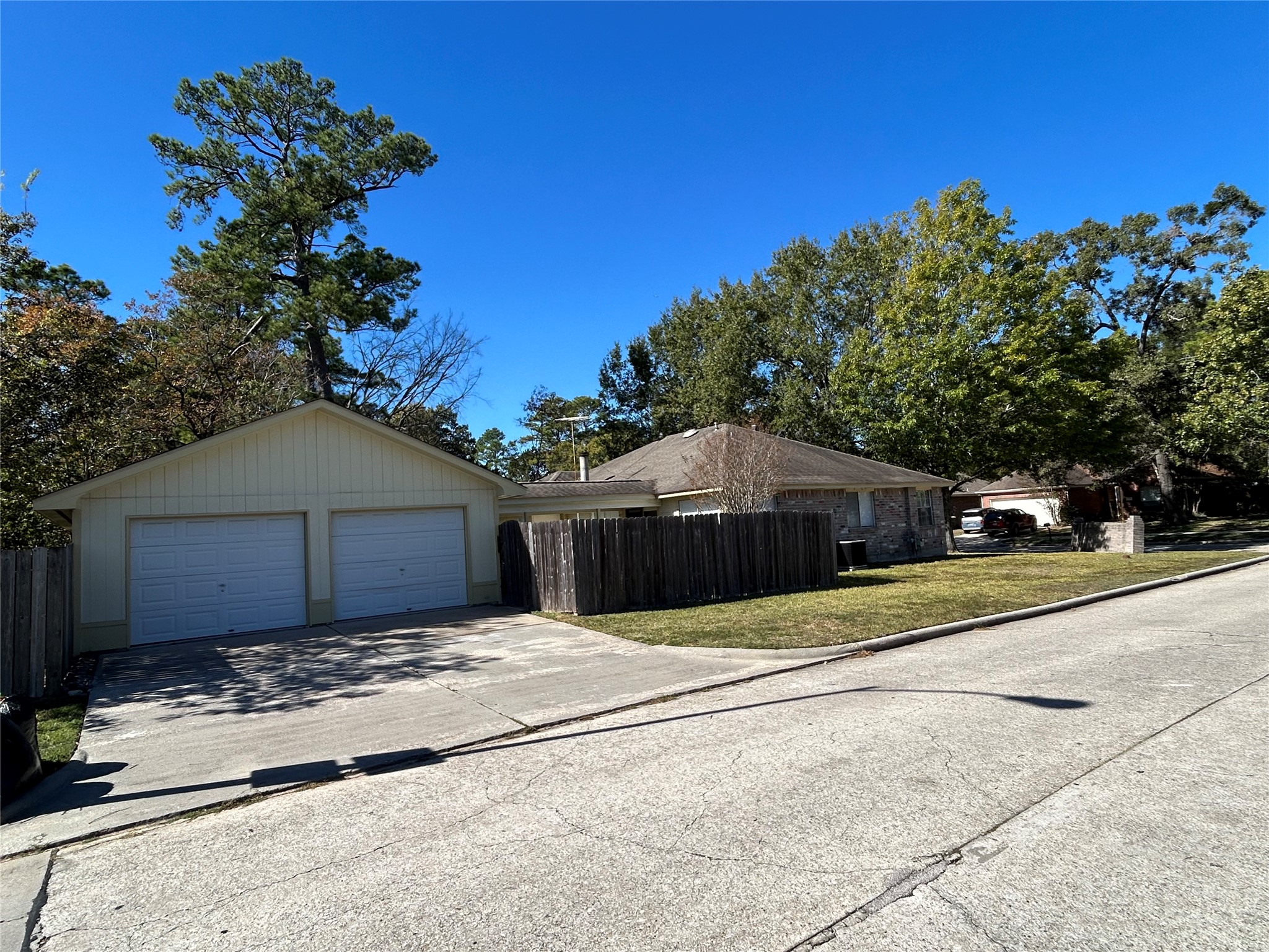 5338 Rivergate Drive Spring, TX 77373 - Photo 2 of 14 Expansive Corner Lot.