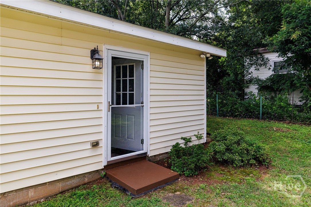 382 Elizabeth Street Commerce, GA 30529 - Photo 46 of 58 Gallery Image 46