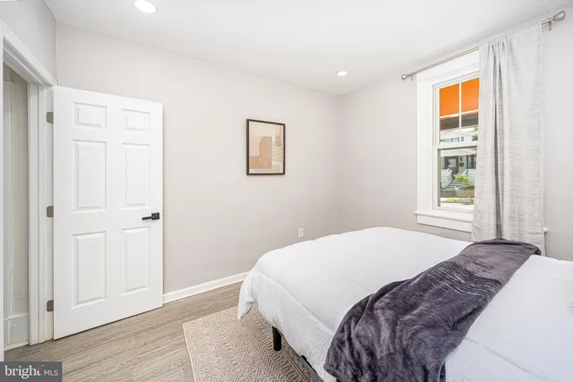 a view of livingroom with hardwood floor