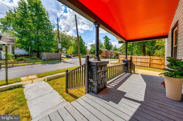 $3,300 | 2800 Upshur Street, Mount Rainier, MD 20712