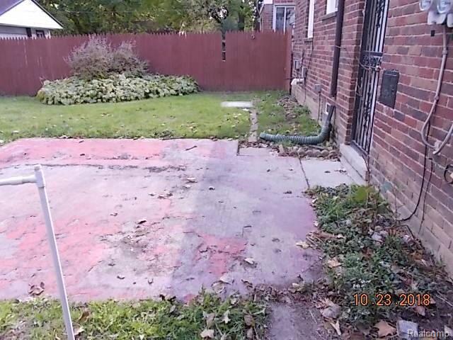 9230 Rutherford Street Detroit, MI 48228 - Photo 14 of 14 DSCN3193.JPG