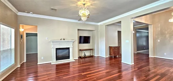 $2,350 | 15230 Chimney Hill Circle, Houston, TX 77095