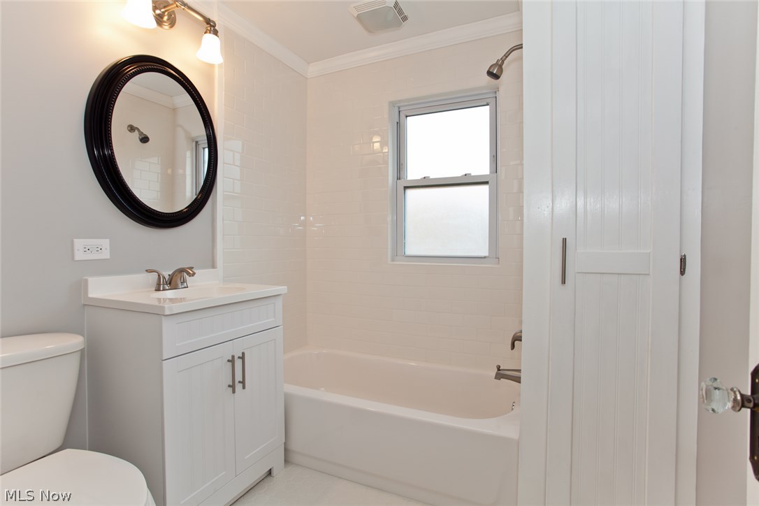 3847 Silsby Road Cleveland, OH 44111 - Photo 17 of 25 Gallery Image 17