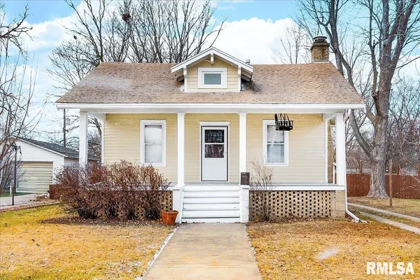 $114,900 | 1615 North Santa Fe Avenue, Chillicothe, IL 61523