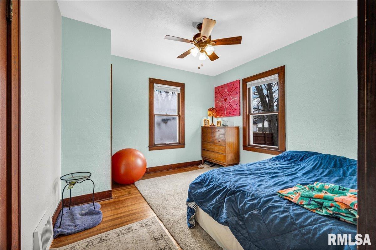 1615 North Santa Fe Avenue Chillicothe, IL 61523 - Photo 9 of 24