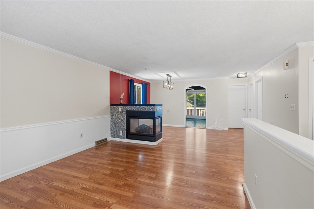 290 Tremont Street Springfield, MA 01104 - Photo 5 of 28