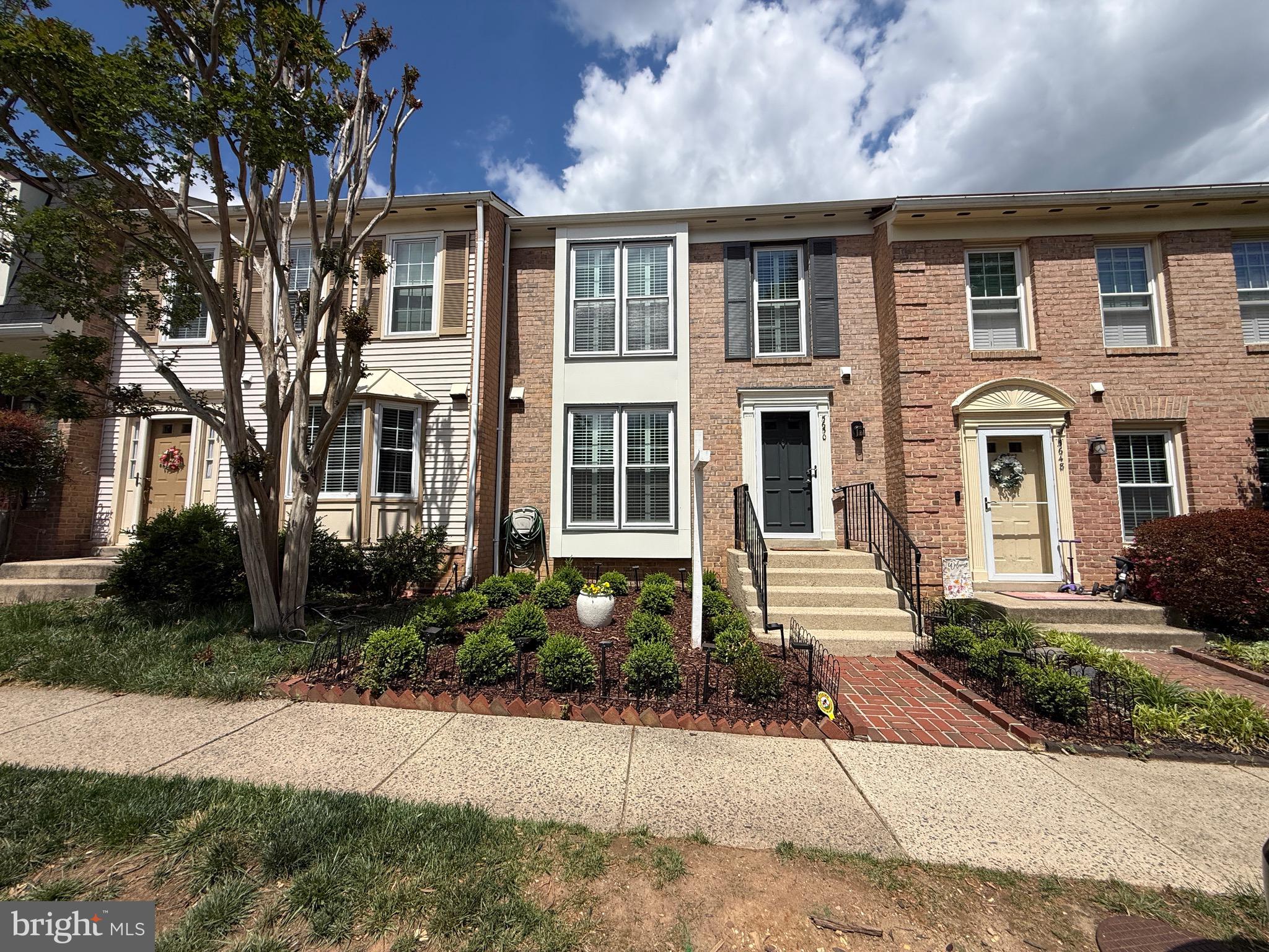 5650 Ridge View Drive Alexandria, VA 22310 - Photo 2 of 27