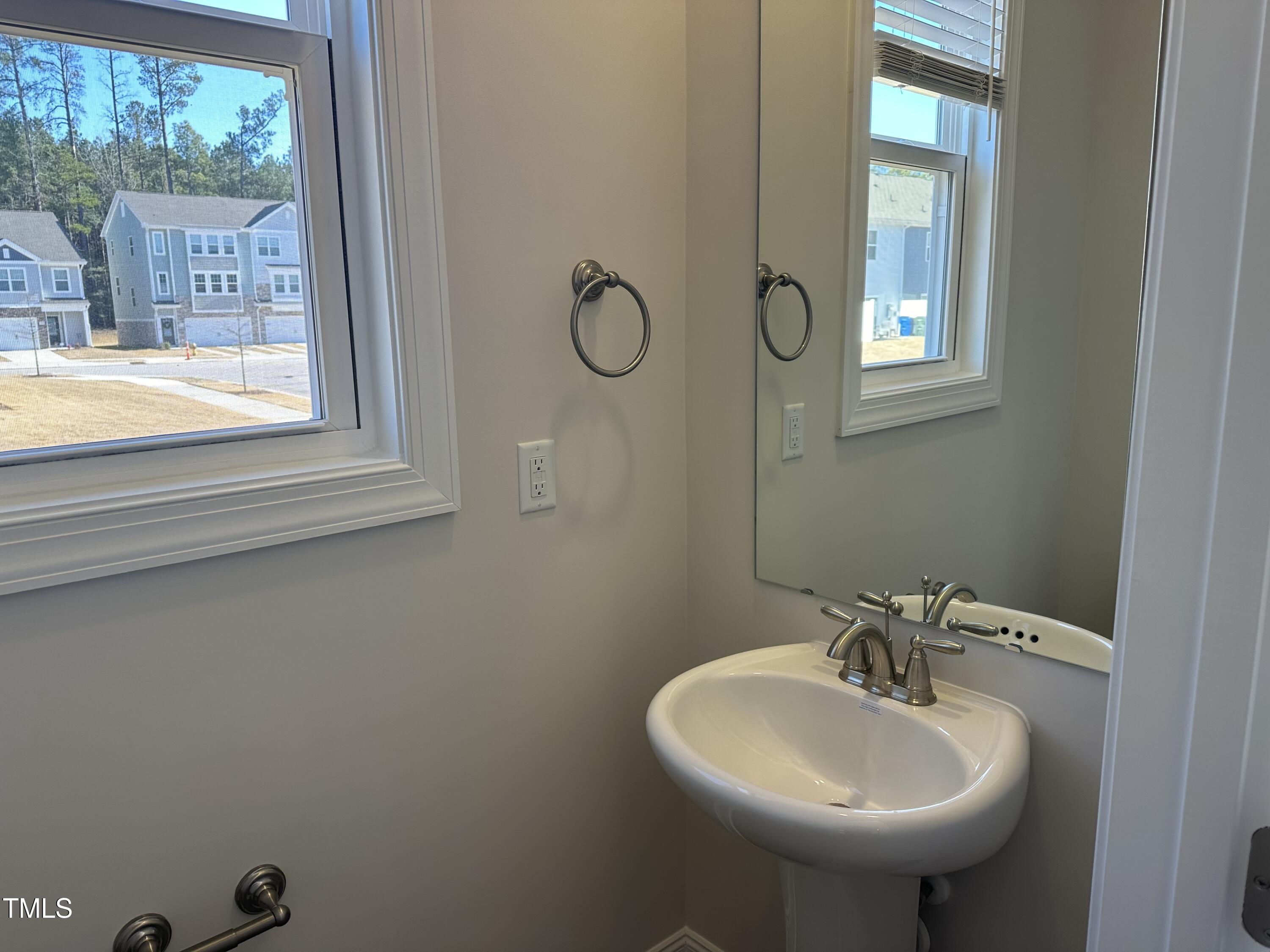 5300 River Reach Drive Raleigh, NC 27616 - Photo 11 of 27
