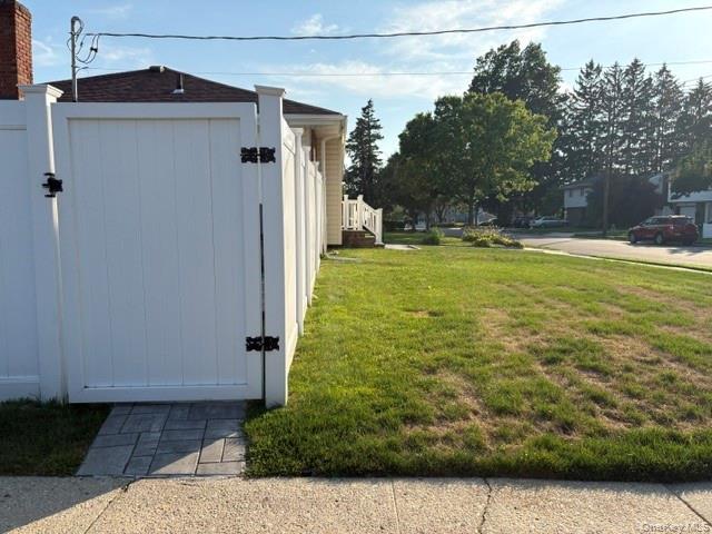 266 Central Park Road Plainview, NY 11803 - Photo 22 of 22