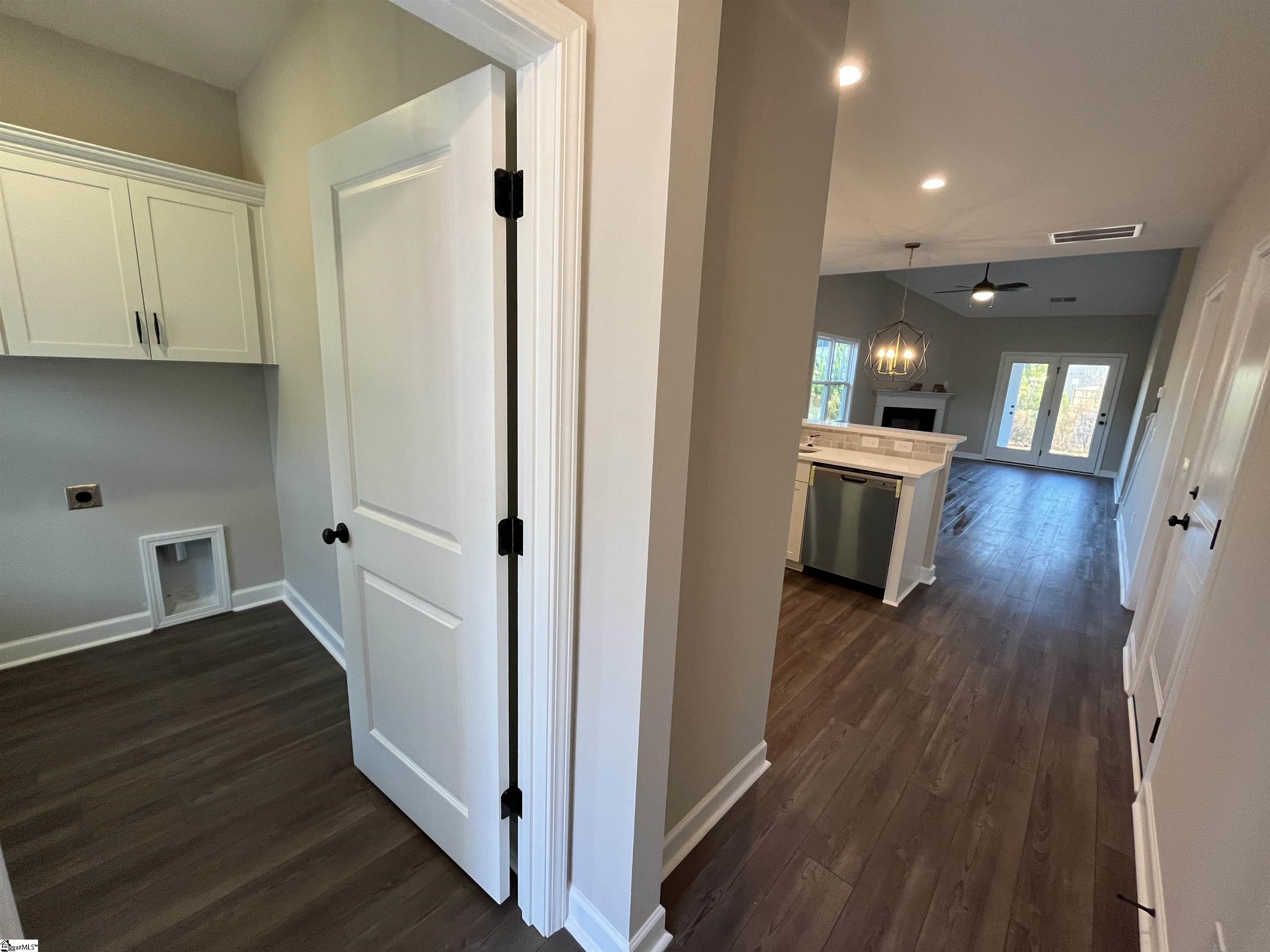 350 Nettle Lane Greenville, SC 29607 - Photo 4 of 34