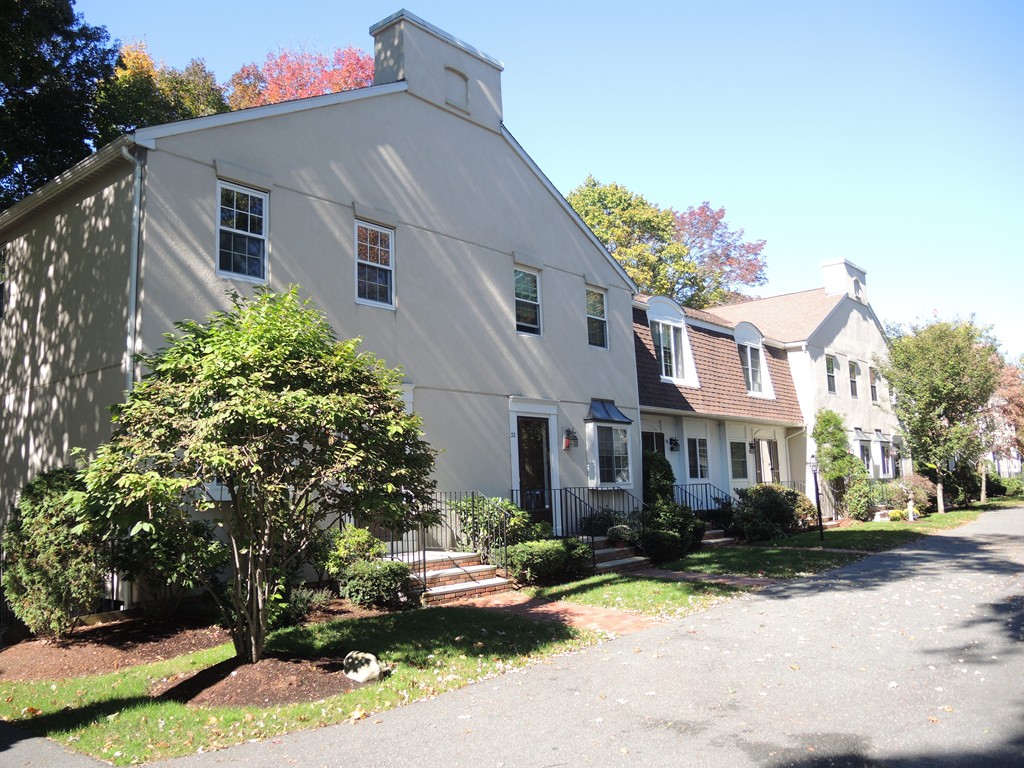 34 Denmark Lane, Unit 34 Needham, MA 02492 - Photo 1 of 7 Gallery Image 1