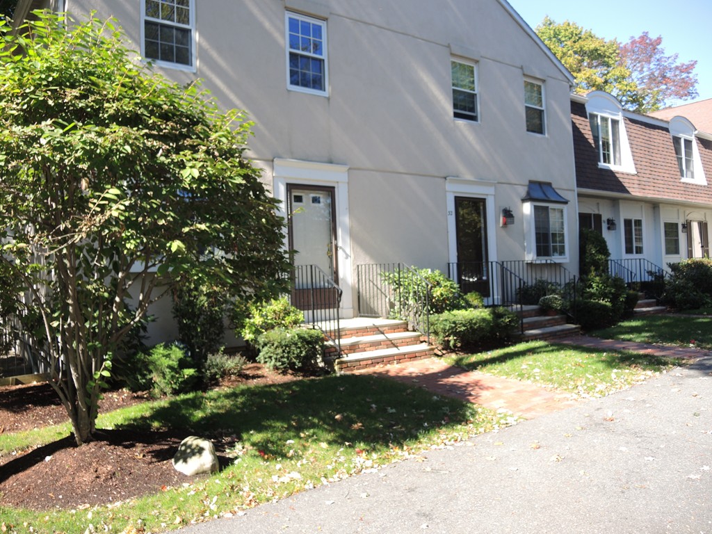 34 Denmark Lane, Unit 34 Needham, MA 02492 - Photo 3 of 7 Gallery Image 3