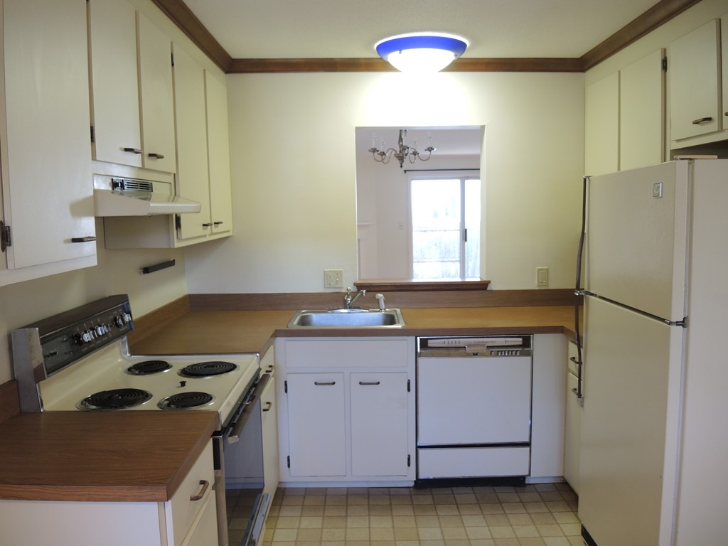 34 Denmark Lane, Unit 34 Needham, MA 02492 - Photo 6 of 7 Gallery Image 6