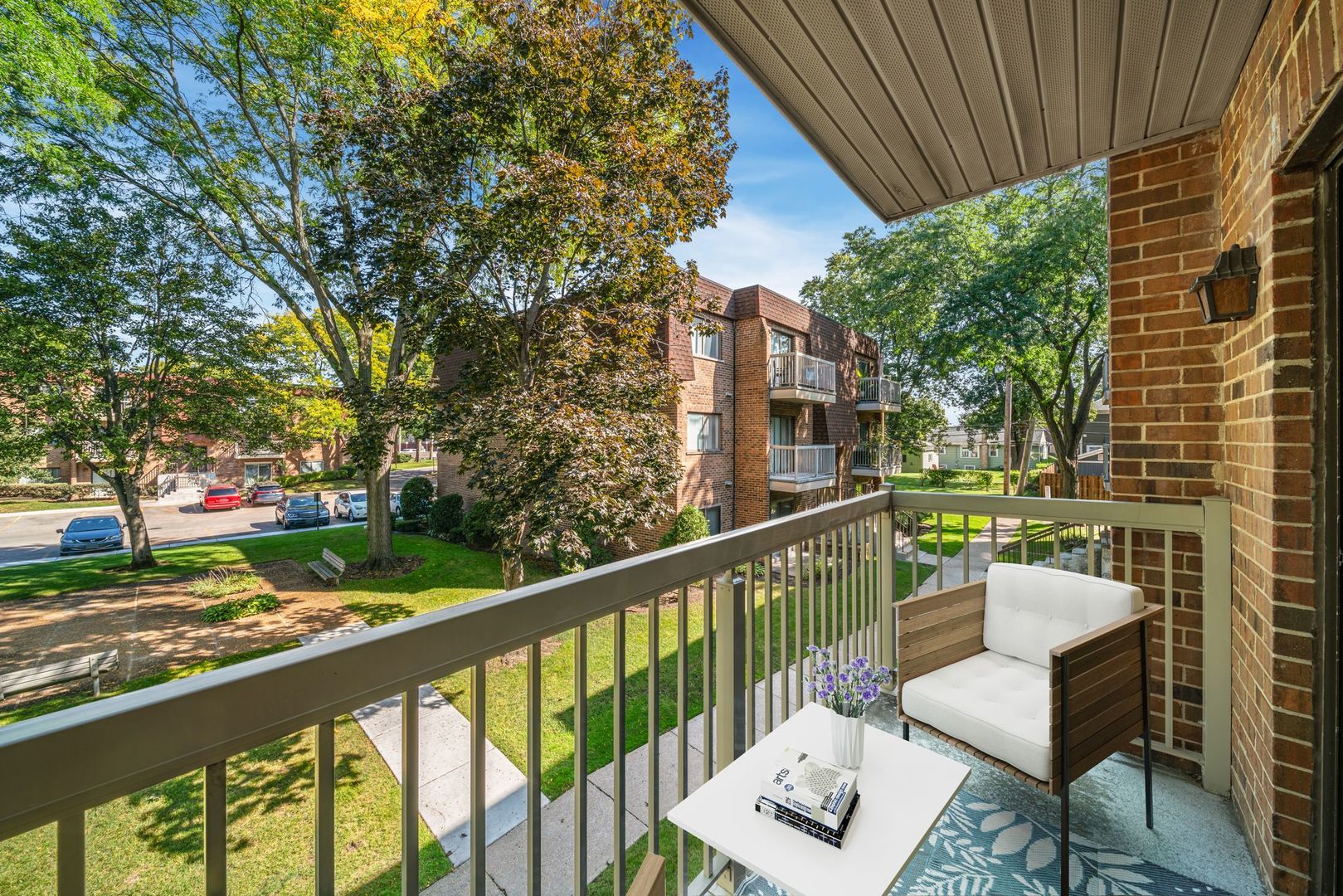 613 West Central Road, Unit B7 Mount Prospect, IL 60056 - Photo 8 of 14 Gallery Image 8