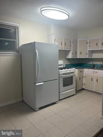 $284,900 | 237 Lauriston Street, Philadelphia, PA 19128