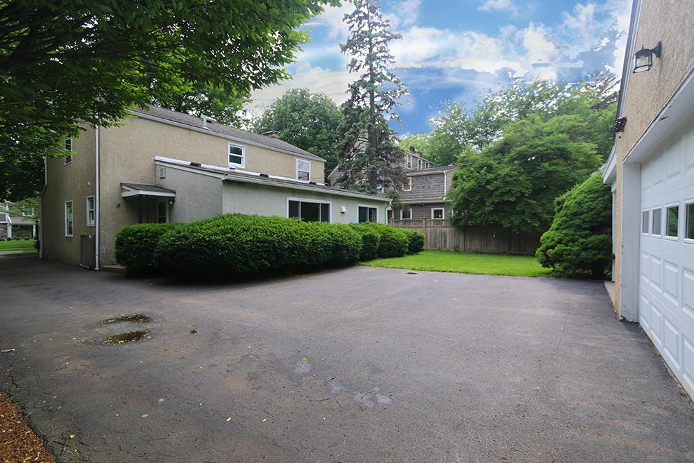 1576 Guilford Road Columbus, OH 43221 - Photo 30 of 37