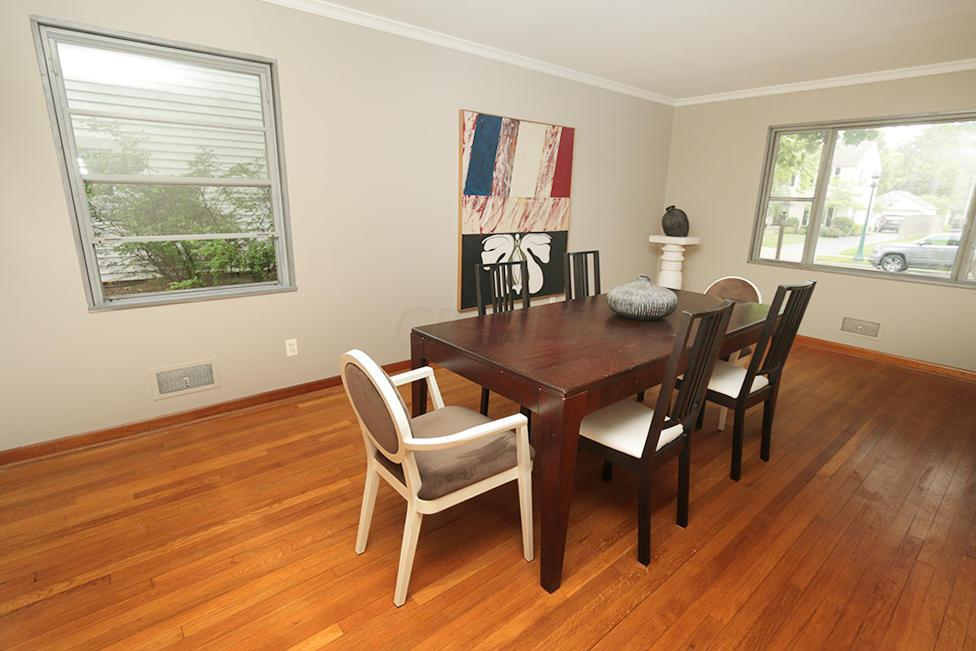 1576 Guilford Road Columbus, OH 43221 - Photo 7 of 37
