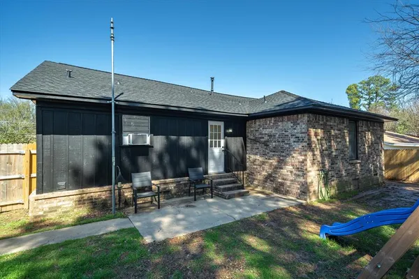 $212,000 | 1460 Forrest Drive, Canton, TX 75103