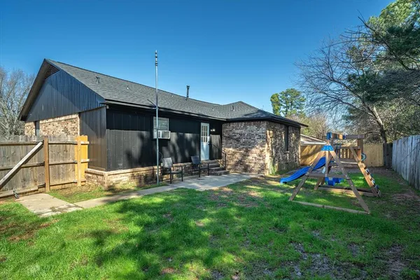 $212,000 | 1460 Forrest Drive, Canton, TX 75103