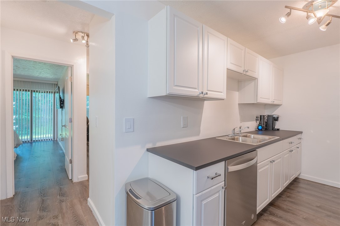3245 Mayfield Road, Unit 9 Cleveland, OH 44118 - Photo 4 of 6