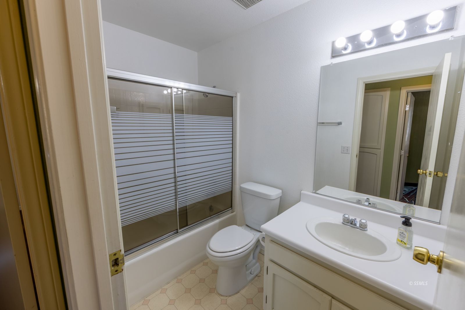 1436 South Farragut Street Ridgecrest, CA 93555 - Photo 8 of 23 Gallery Image 8