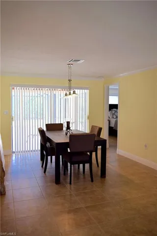 $4,500 | 1927 Crayton Road, Naples, FL 34102