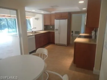 $4,200 | 1927 Crayton Road, Naples, FL 34102