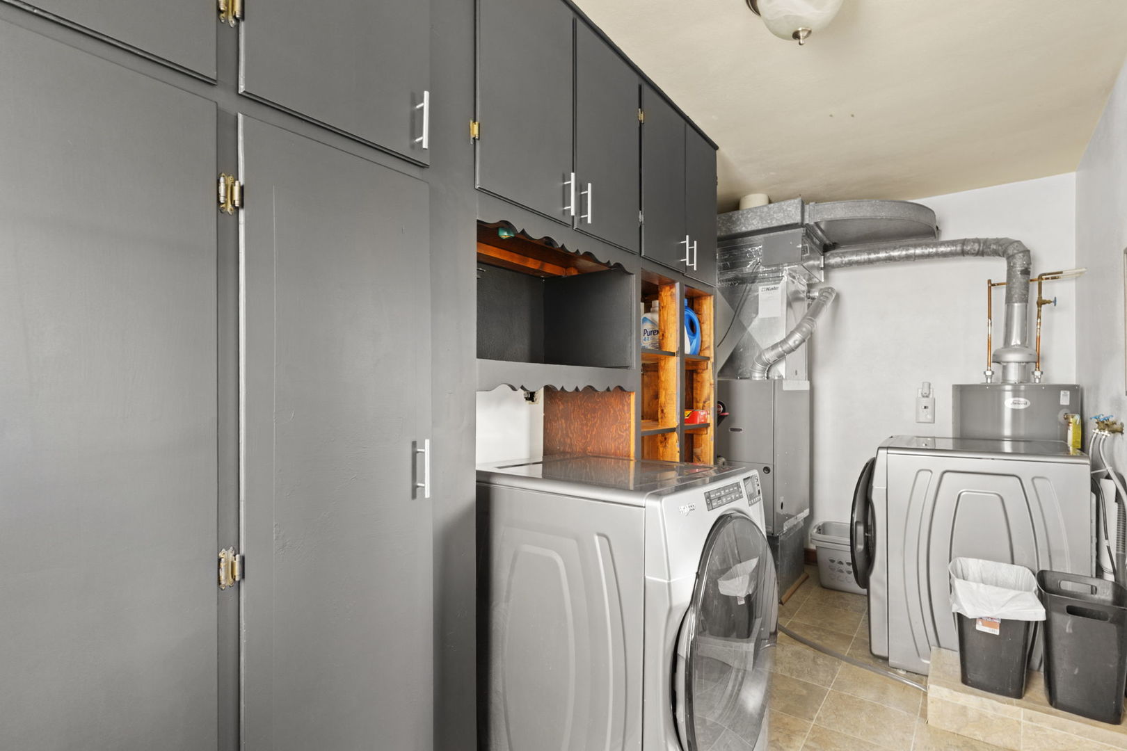 2330 39th Street Rock Island, IL 61201 - Photo 14 of 32 a utility room with dryer and washer
