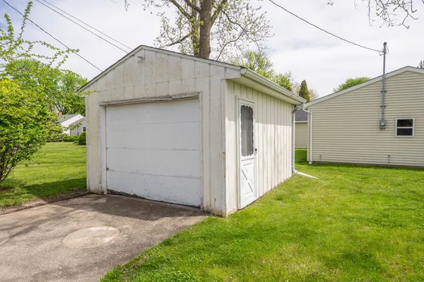 $145,000 | 2330 39th Street, Rock Island, IL 61201