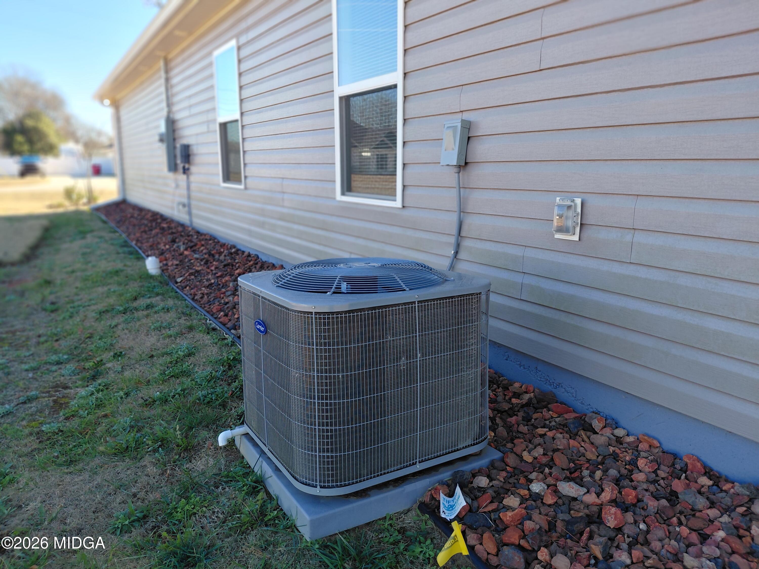 321 Browning Pointe Road Macon, GA 31216 - Photo 18 of 20 a front view of a house with a yard