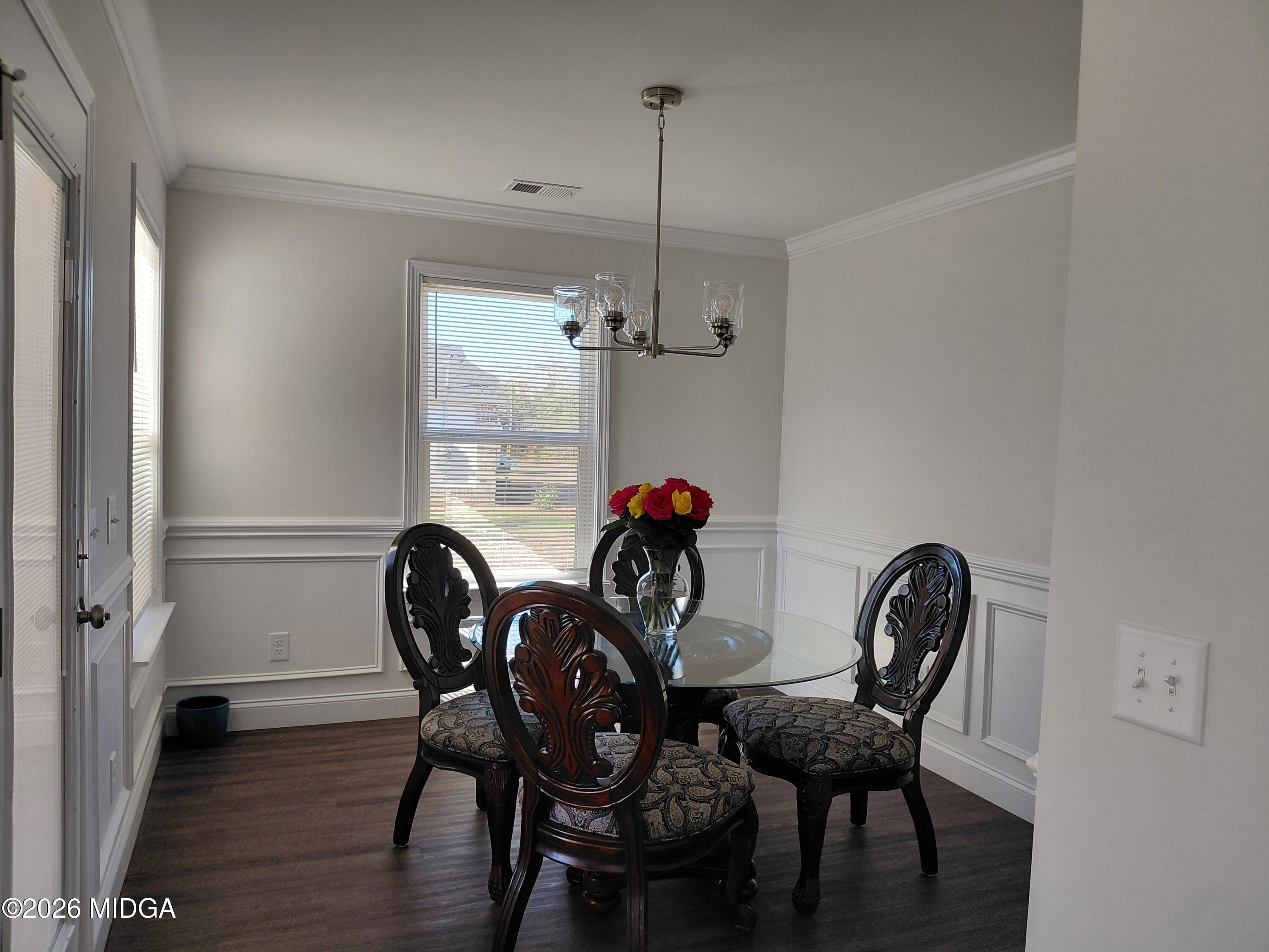321 Browning Pointe Road Macon, GA 31216 - Photo 9 of 20 a dining room with furniture and window