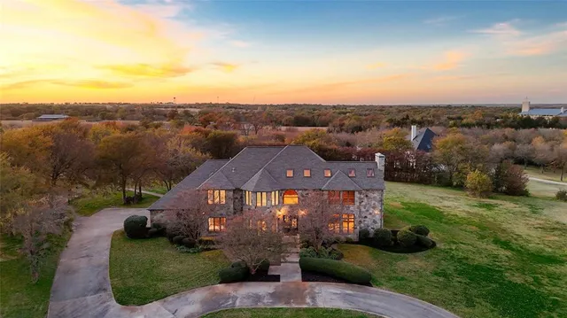 $1,490,000 | 362 Woodland Hills Drive, Sherman, TX 75092