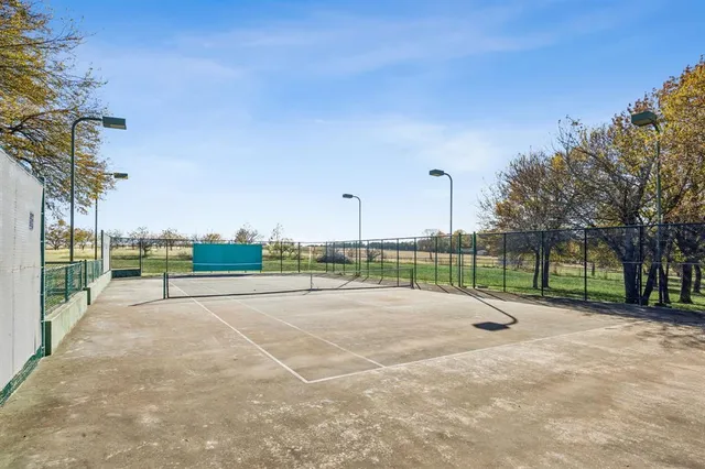 $1,490,000 | 362 Woodland Hills Drive, Sherman, TX 75092