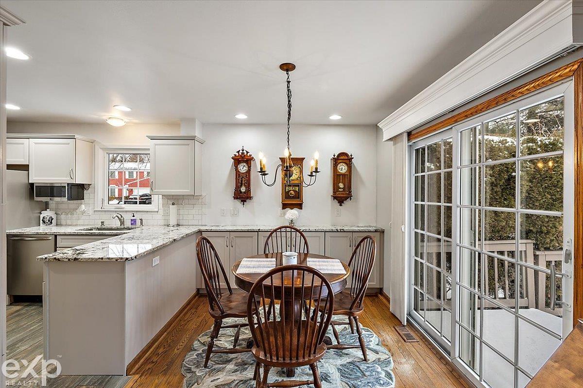 41881 Park Ridge Road Novi, MI 48375 - Photo 19 of 48 50164503-ccae3a91-0d16-4165-80c0-495edfcf26be.JPG