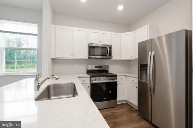 $365,000 | 301 Mazzeo Drive, Glassboro, NJ 08028