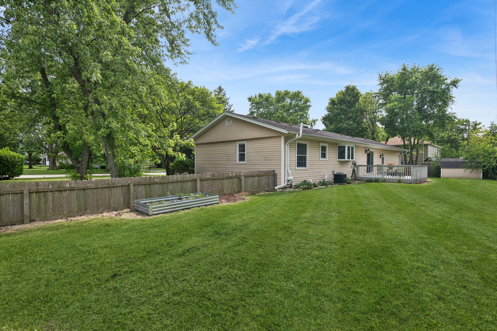 30-w044 Bruce Lane Naperville, IL 60563 - Photo 3 of 20